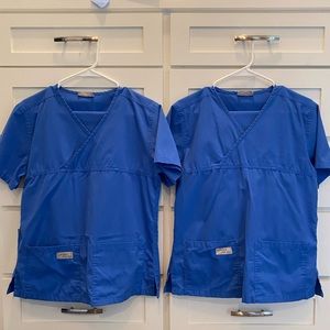 Urbane scrubs set